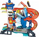 Hot Wheels City Toy Car Track Set Attacking Shark Escape Playset $26.99